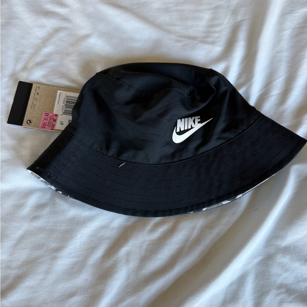 Nike Classic Black Bucket Hat